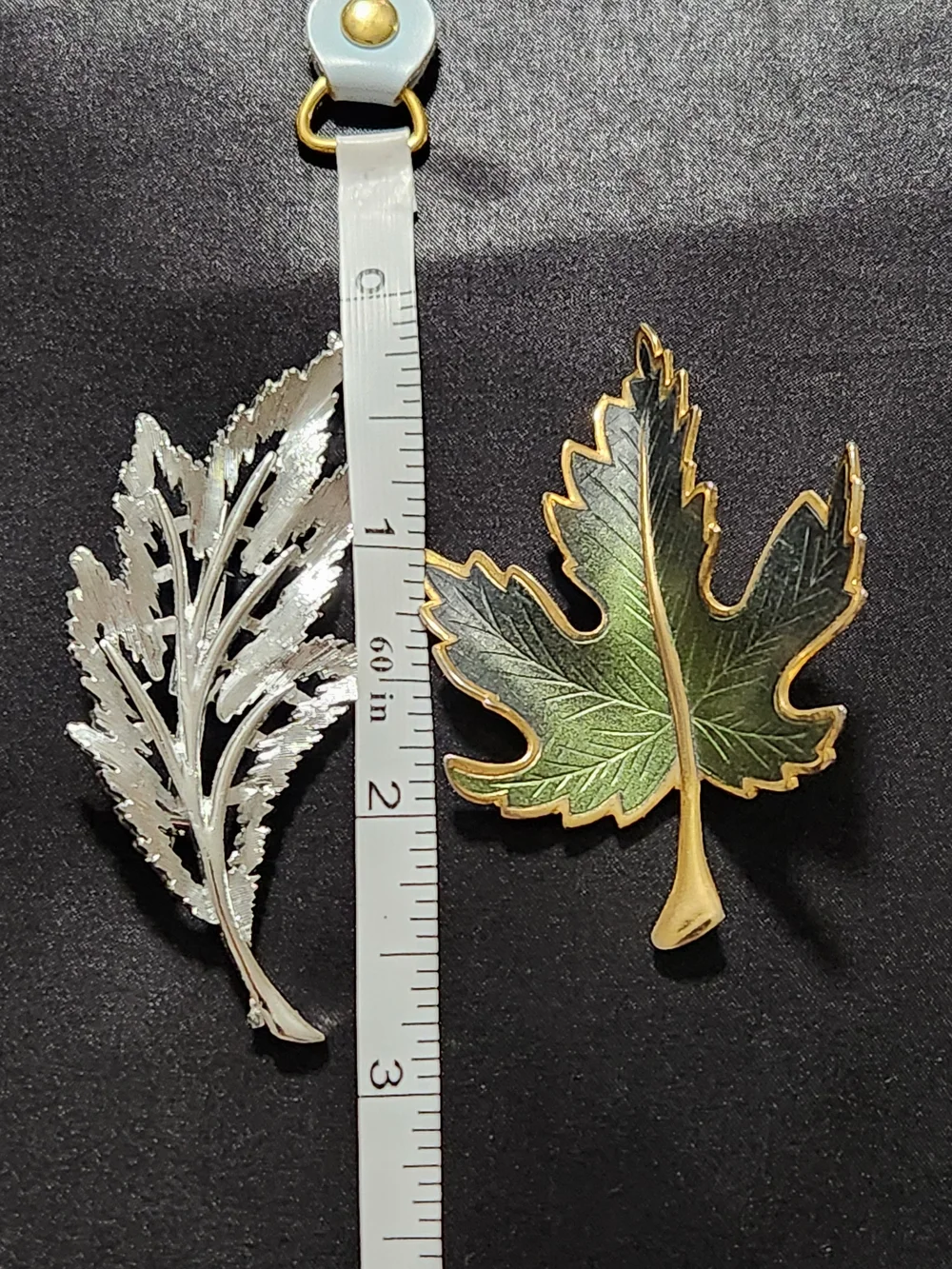 Gold-Trim Green Leaf Decorative Pin - Home Accents